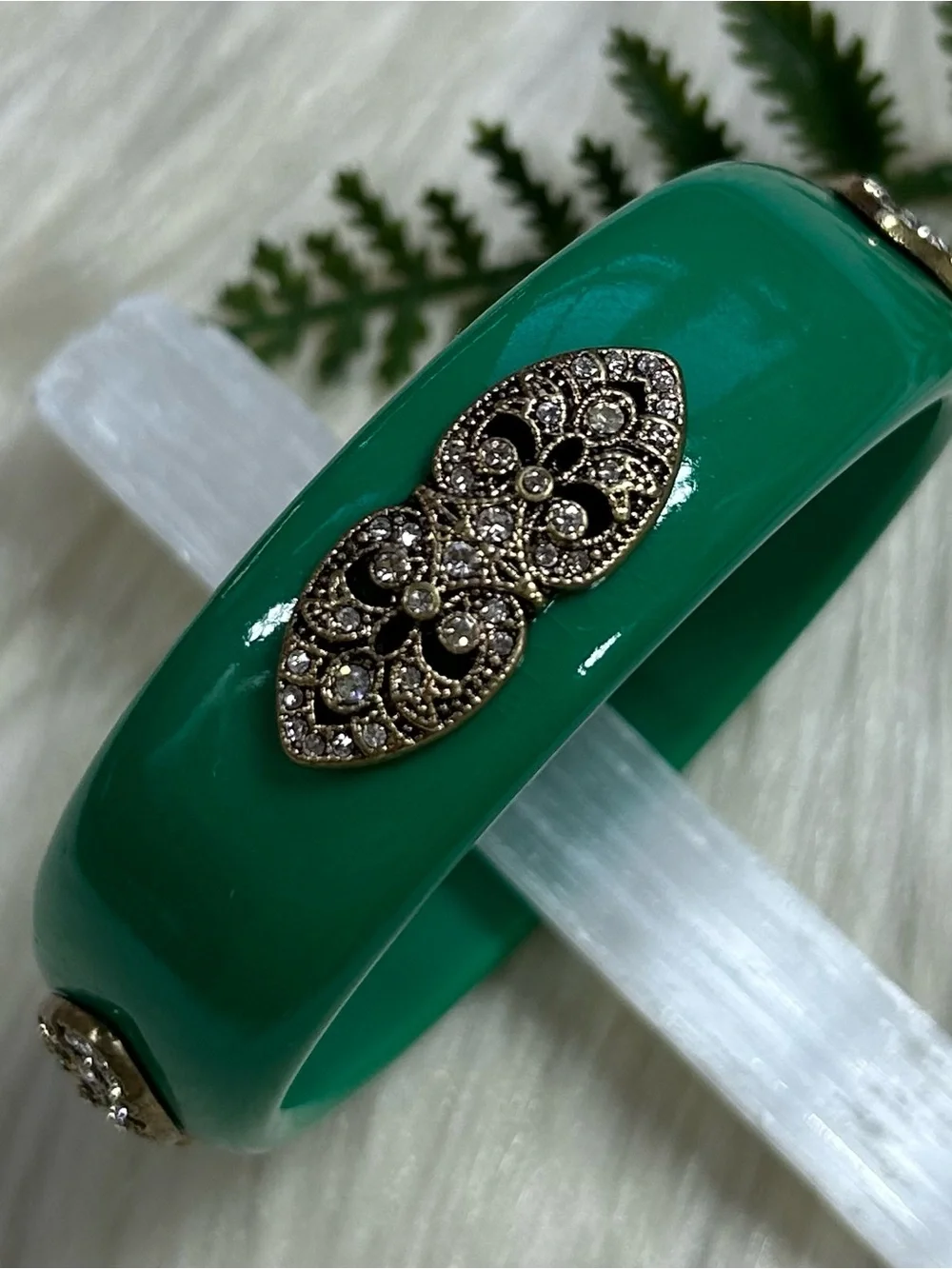 Premier Designs faceted rhinestones bangle bracelet